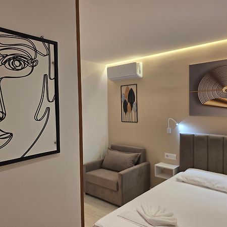 Apartments Veliaj 卡萨米尔 外观 照片