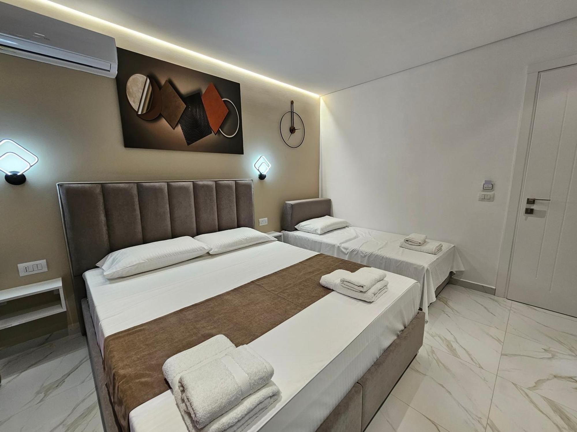 Apartments Veliaj 卡萨米尔 外观 照片