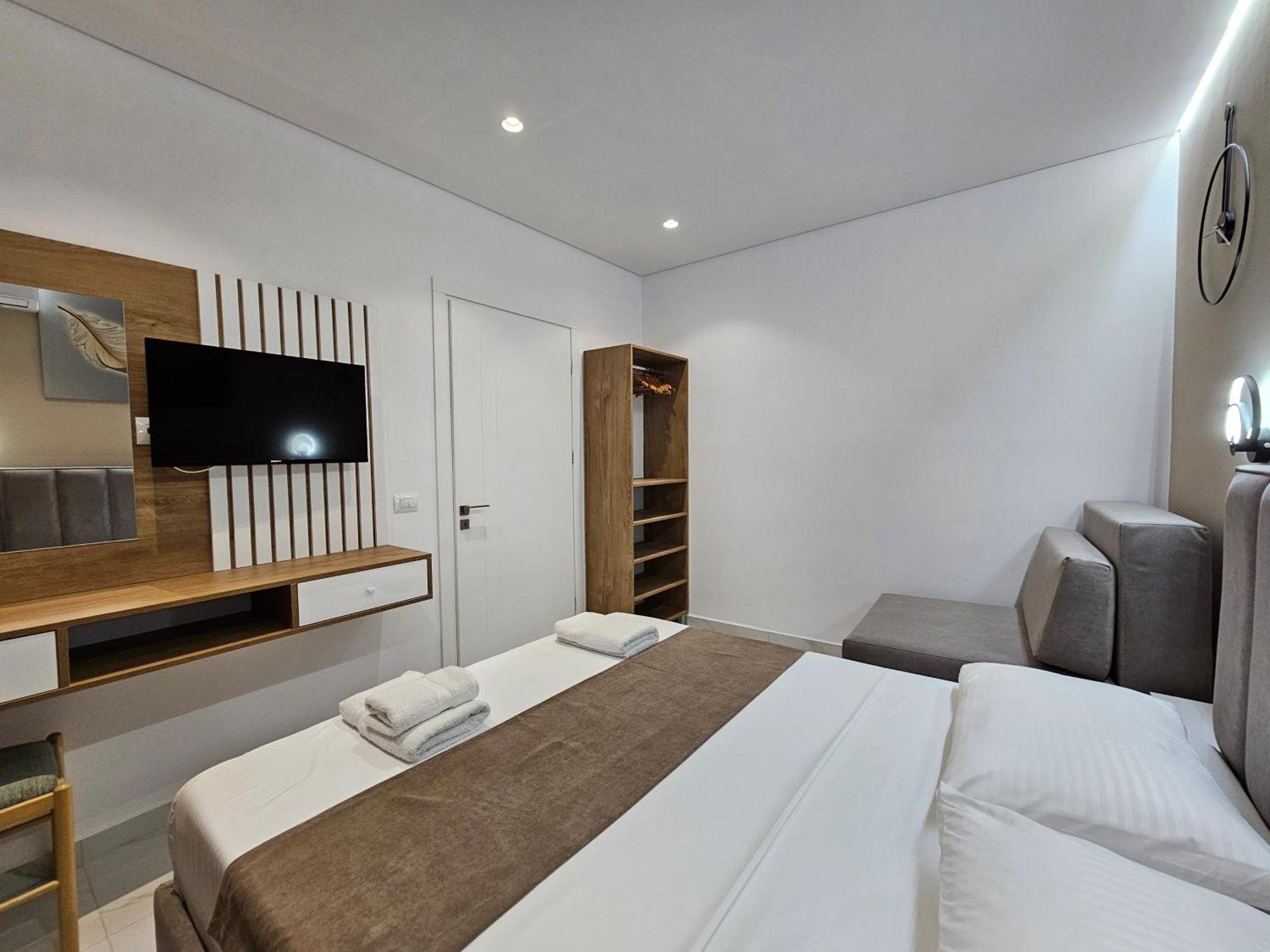 Apartments Veliaj 卡萨米尔 外观 照片