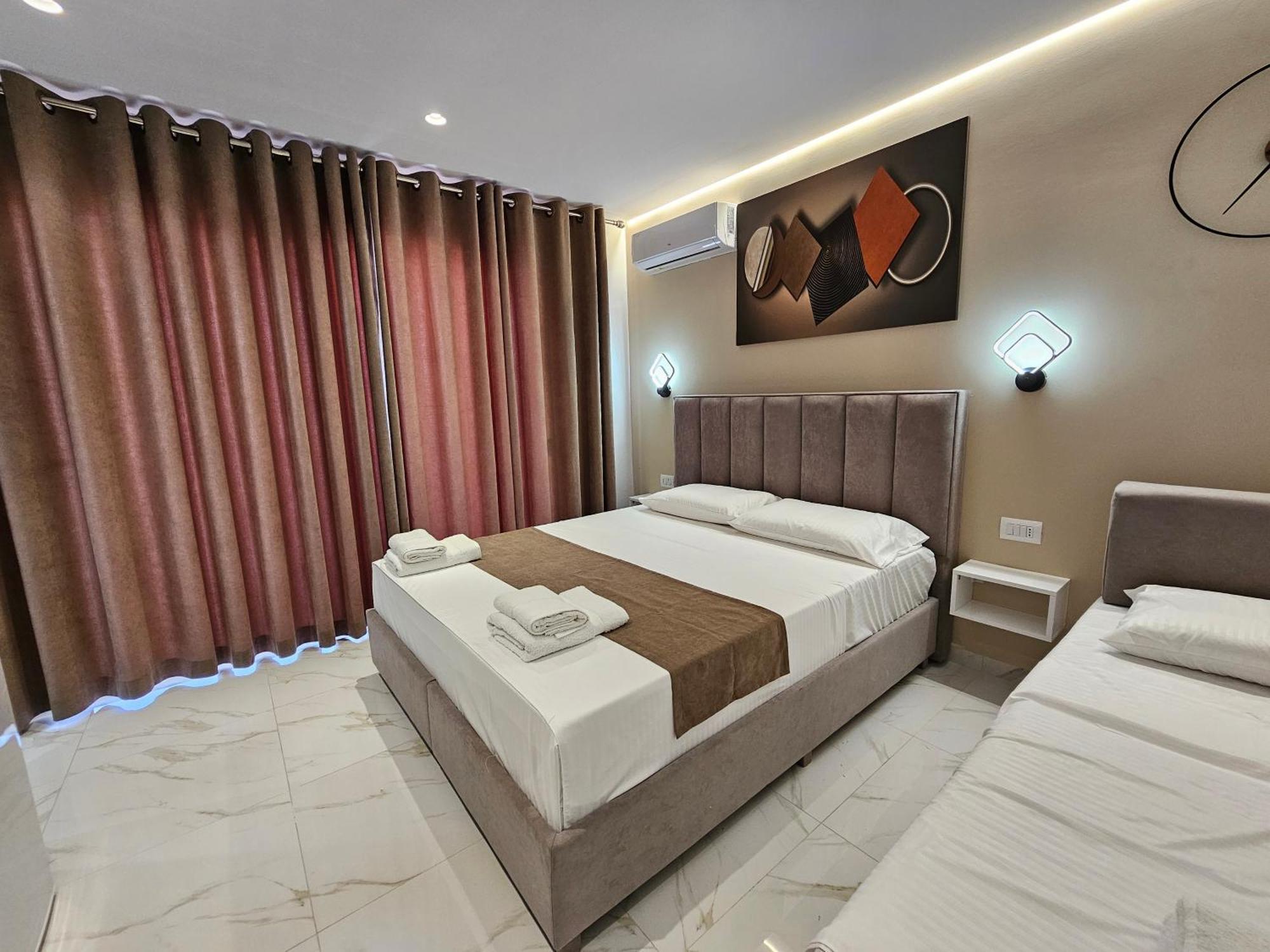Apartments Veliaj 卡萨米尔 外观 照片