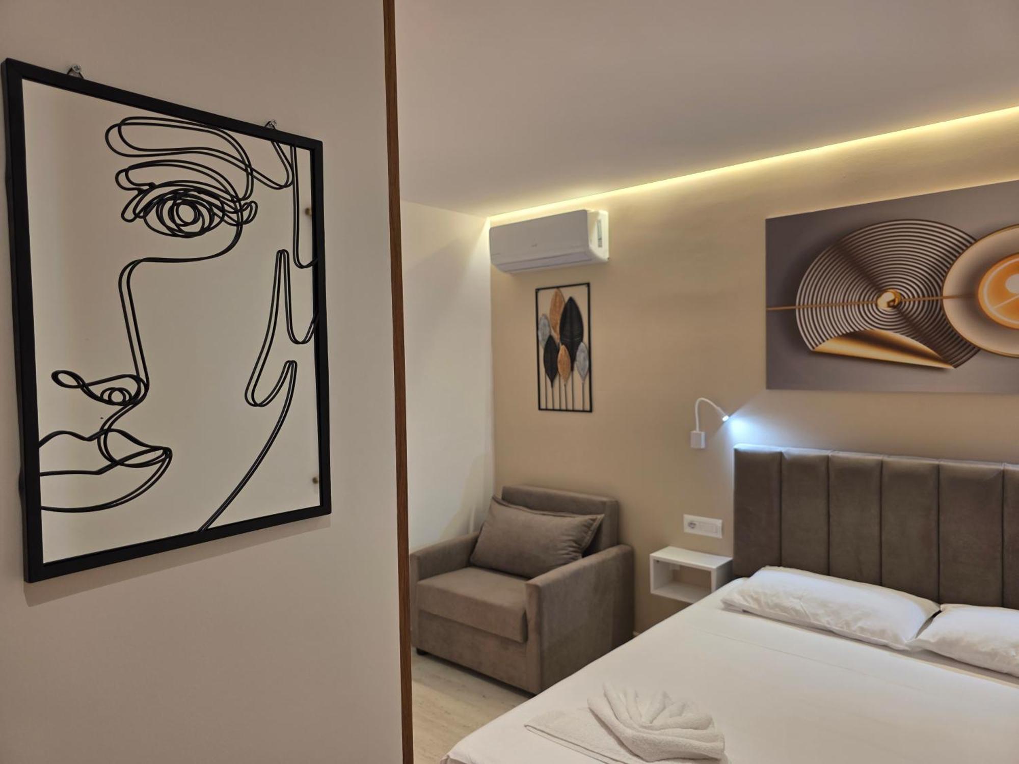 Apartments Veliaj 卡萨米尔 外观 照片