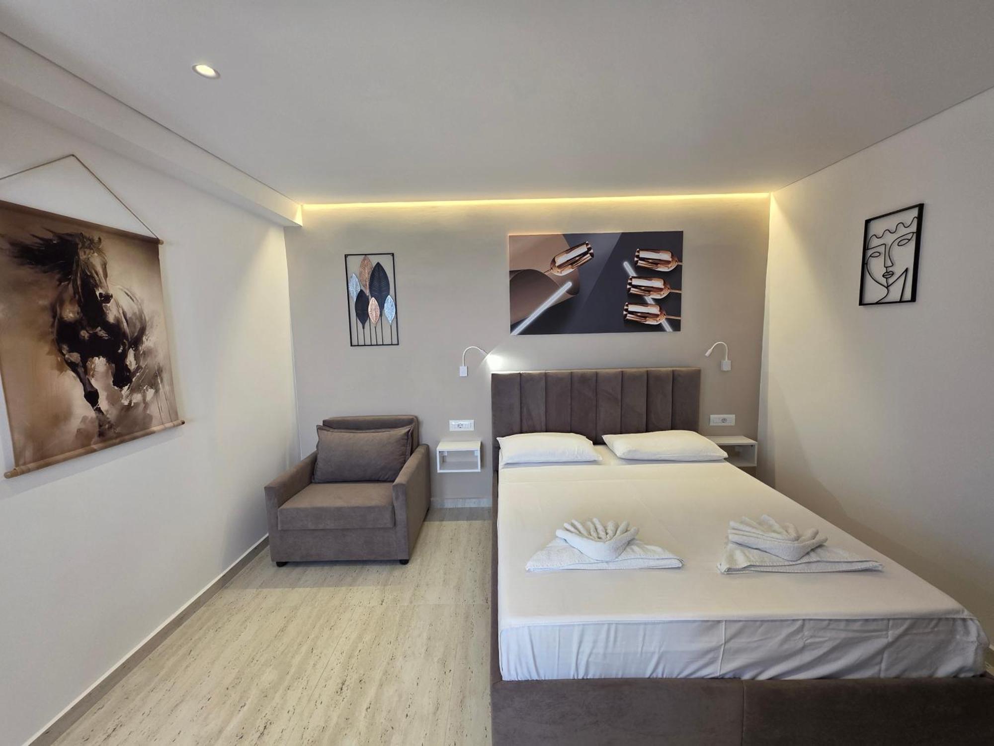 Apartments Veliaj 卡萨米尔 外观 照片